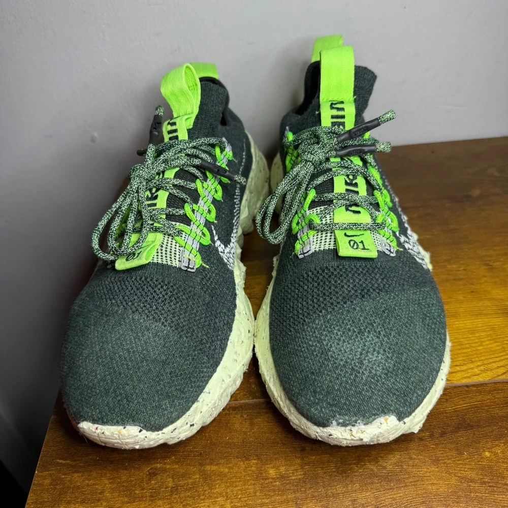 Nike Space Hippie 01 Mens Running Shoes Size 11 Carbon Green Electric